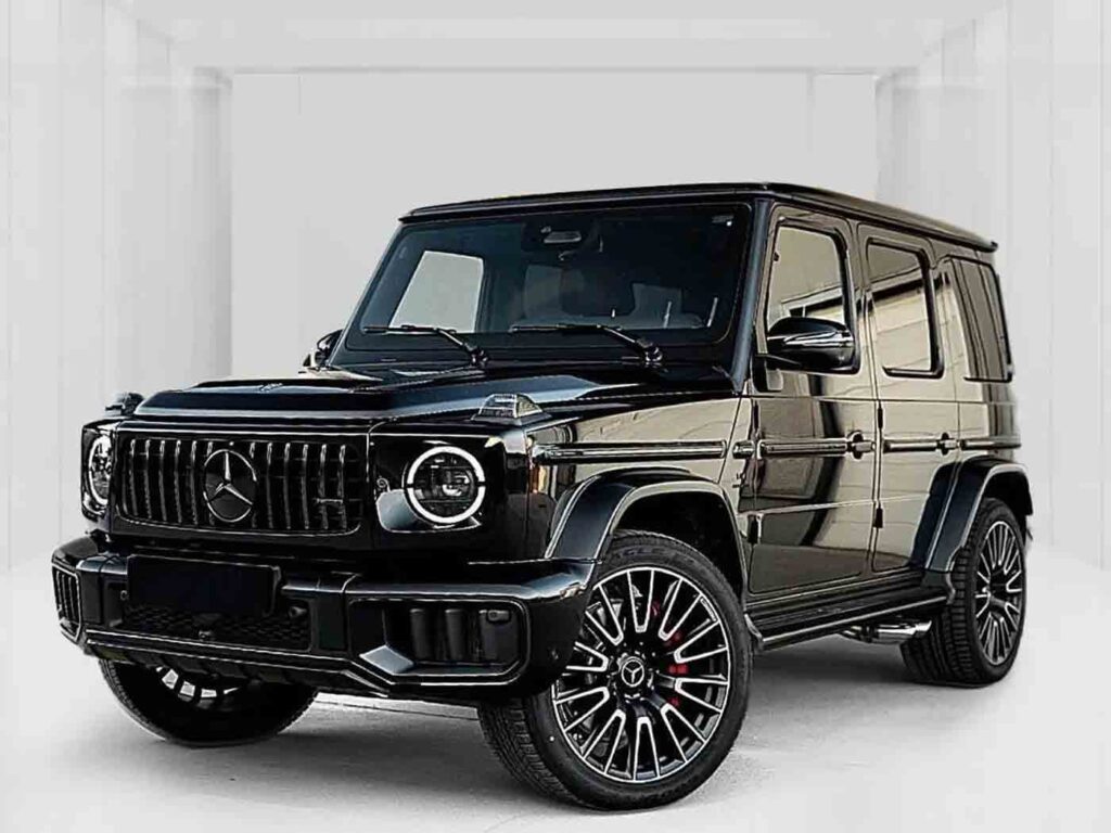 Wizkid rolling up to a Lagos show in his G63 AMG.